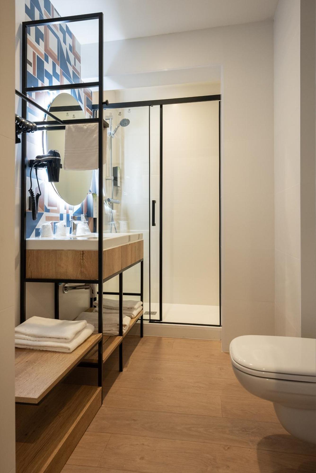 Campanile Perpignan Nord - Aeroport Hotel 3*
